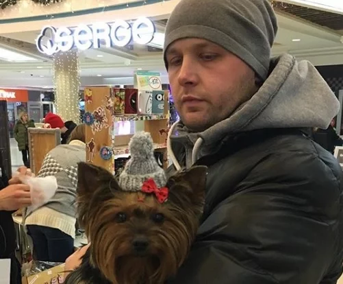 Иван Цырюльников со своей собакой.