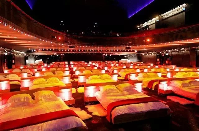 Кинотеатр Olympia Music Hall в Париже. Фото иллюстративное