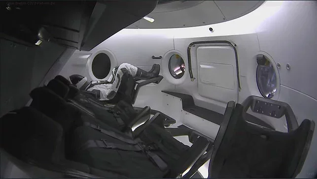 Манекен Эллен Рипли. Фото SpaceX