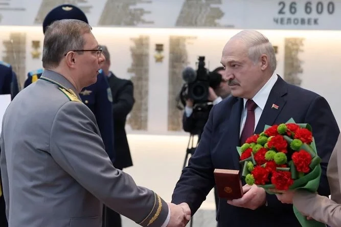 Андрей Швед и Александр Лукашенко. Скриншот из видео