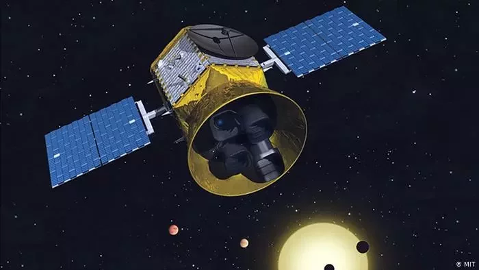 Космический телескоп TESS в представлении художника.