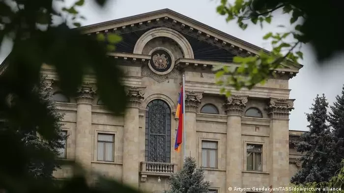 На фото: Парламент Армении.