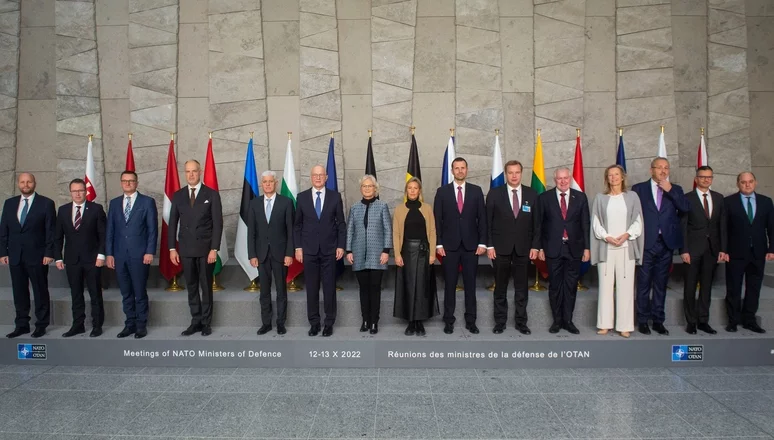 Фото пресс-служба НАТО