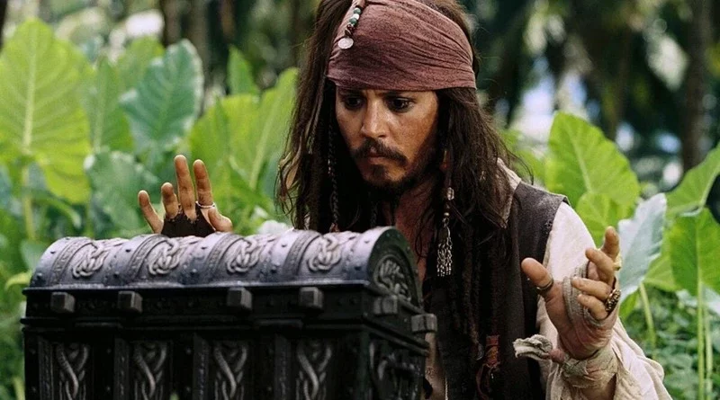 За возвращение в мир пиратов студия «Дисней» готова предложить Деппу 300 млн долларов. Фото: Disney