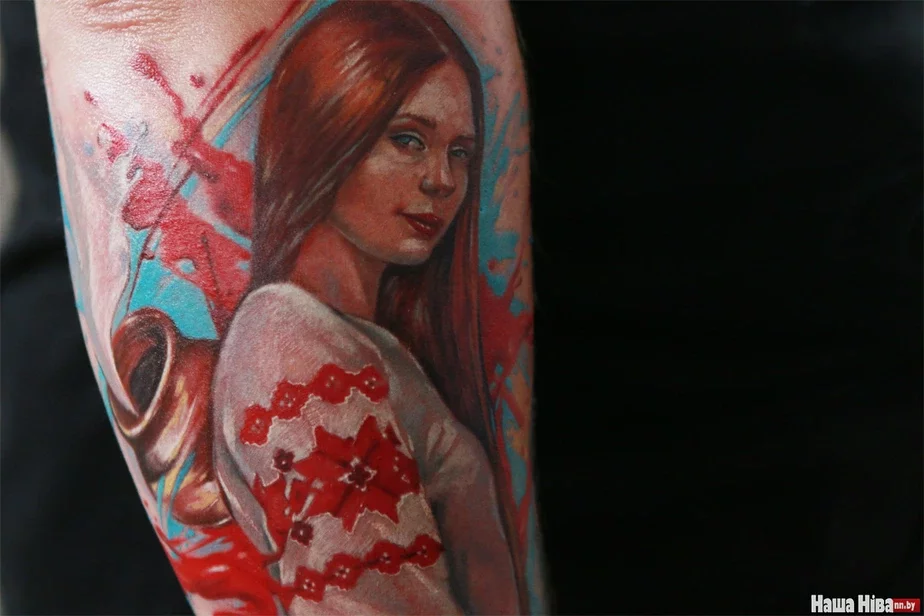 Татуировка, занявшая первое место на BelarusTattooFest, была выполнена мастером Юлией пипетки.