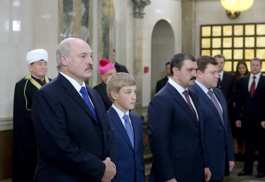 Александр, Николай, Виктор, Дмитрий Лукашенко. Фото sb.by