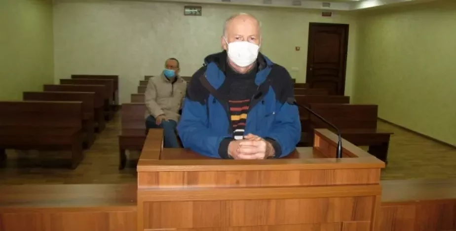 Генрих Зосимович, инженер, фермер-бунтарь в зале суда. Фото: harodniaspring.org