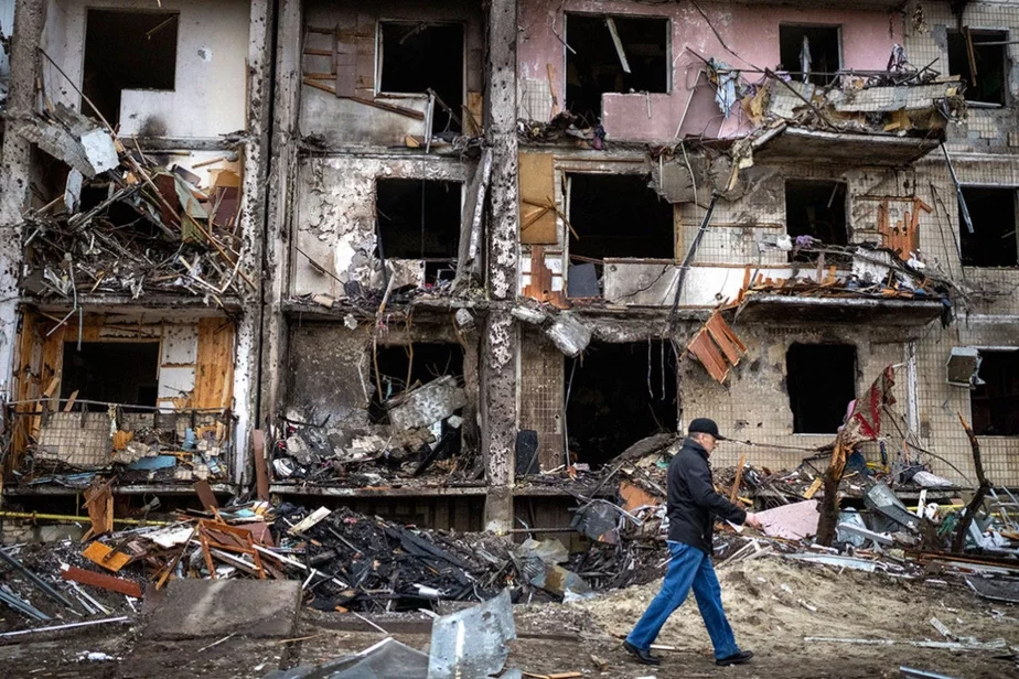 Район в Киеве, пострадавший от войны. Фото: АР