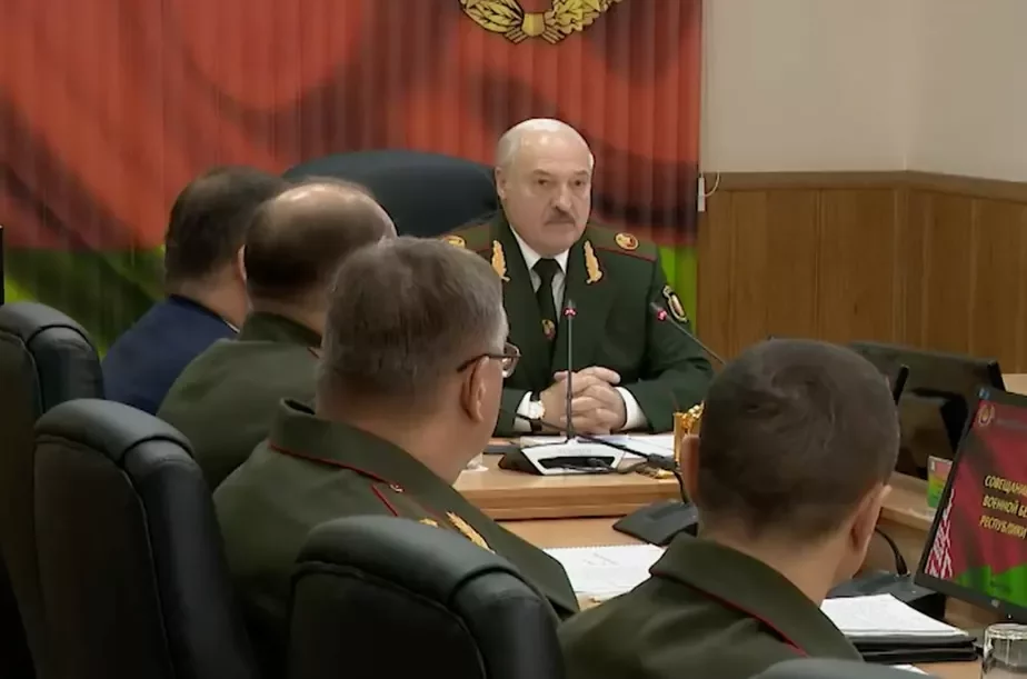 Александр Лукашенко на совещании 4 октября. Скриншот