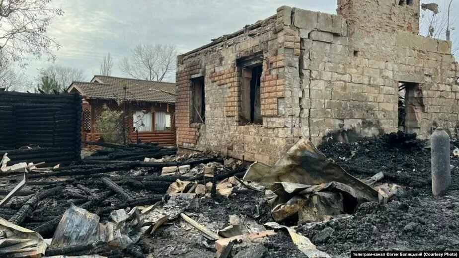 Мини-отель и ресторан «Привал охотника» в Мелитополе после украинского удара 10 декабря 2022 года